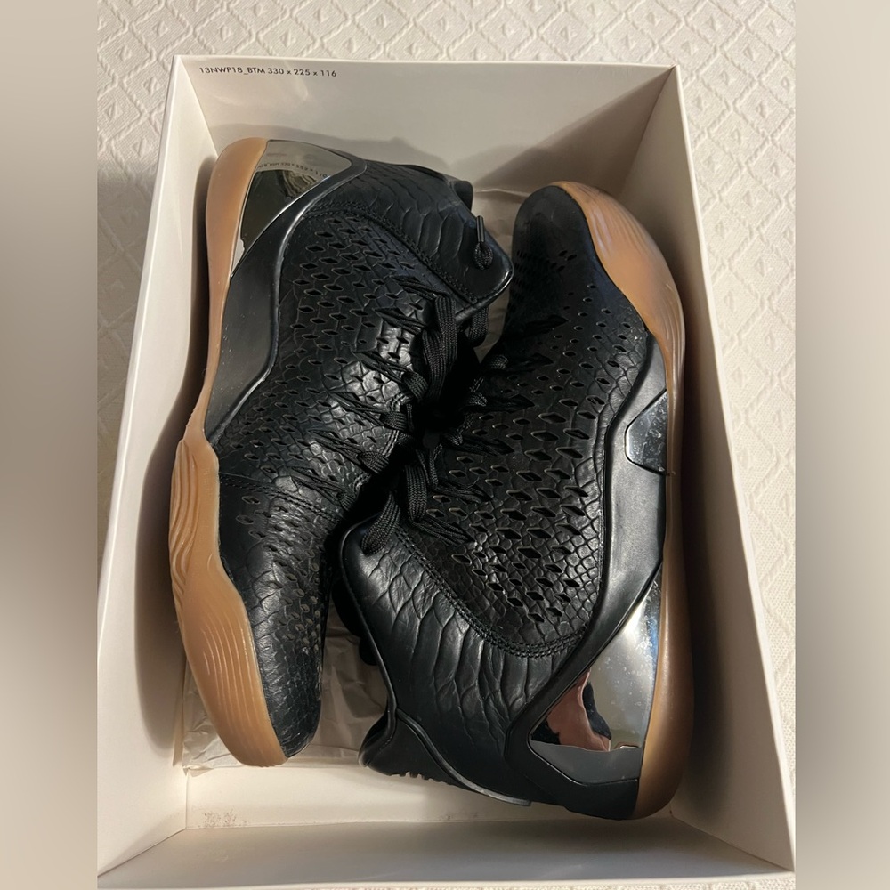 Kobe 9 Mid Ext Qs Snakeskin